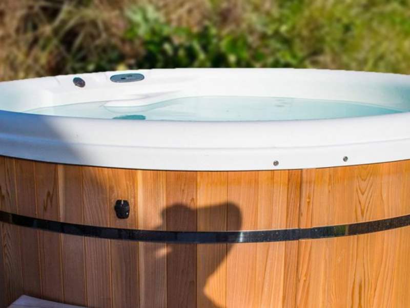 Hot tub accommodation